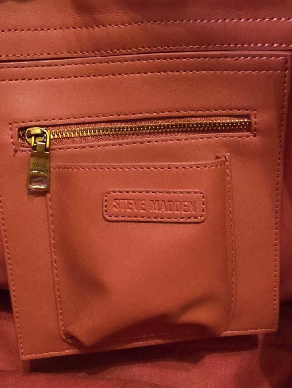 Steve Madden Terracotta/Hot Sauce Satchel Tote with Logo Strap And Cardholder - Picture 6 of 7